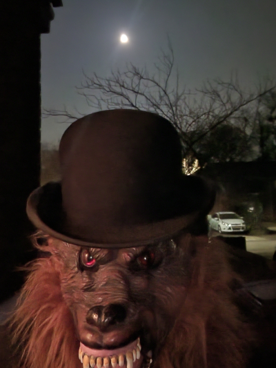 WEREWOLF OUT (2026): Full Moon performance piece